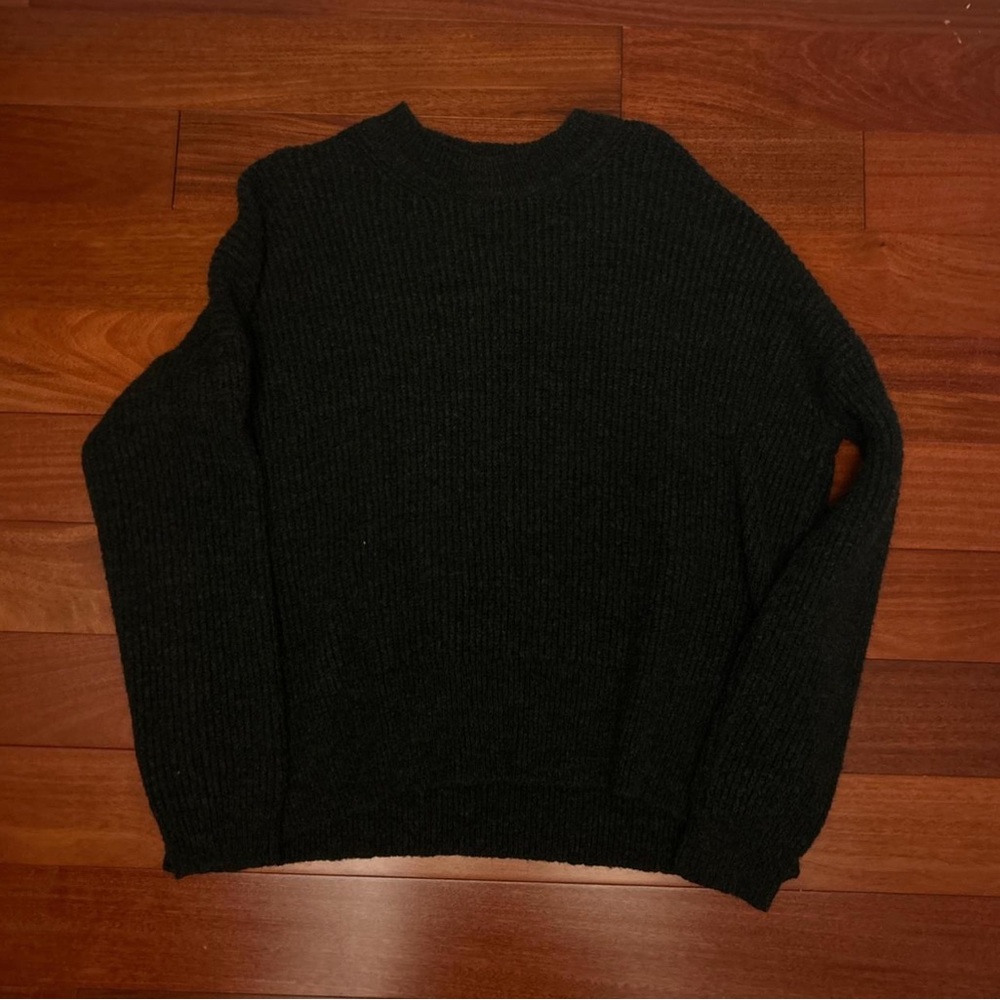 Zara Crewneck knit Sweater